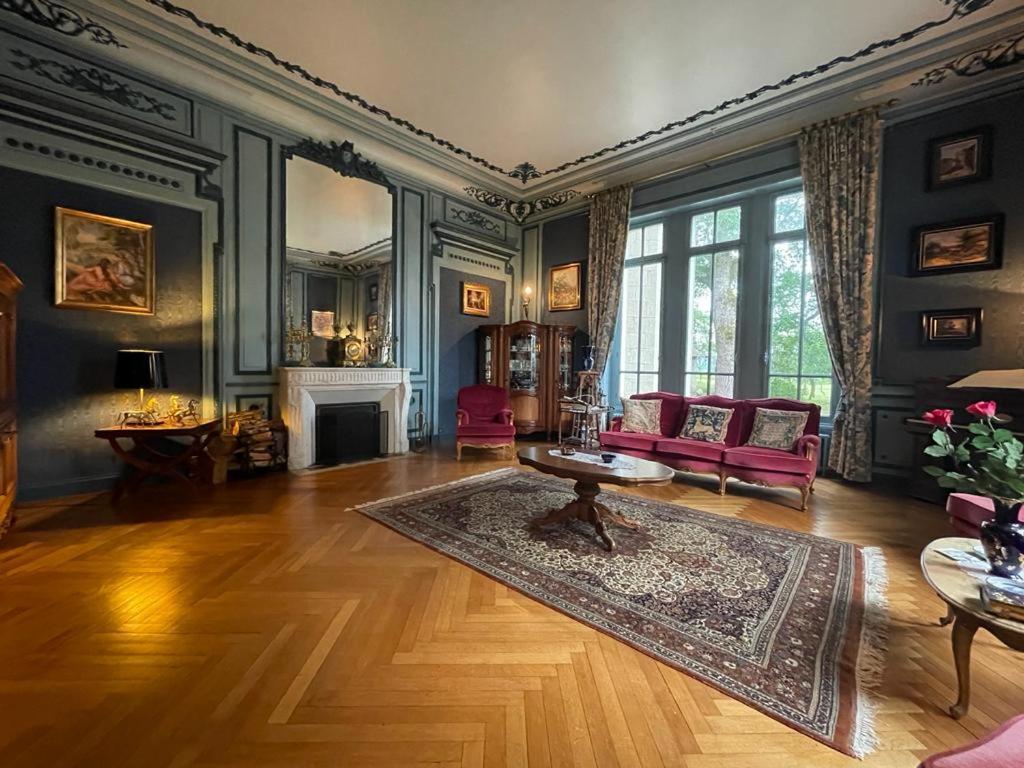 Chateau Maleplane Bed and Breakfast Saint-Léonard-de-Noblat Εξωτερικό φωτογραφία