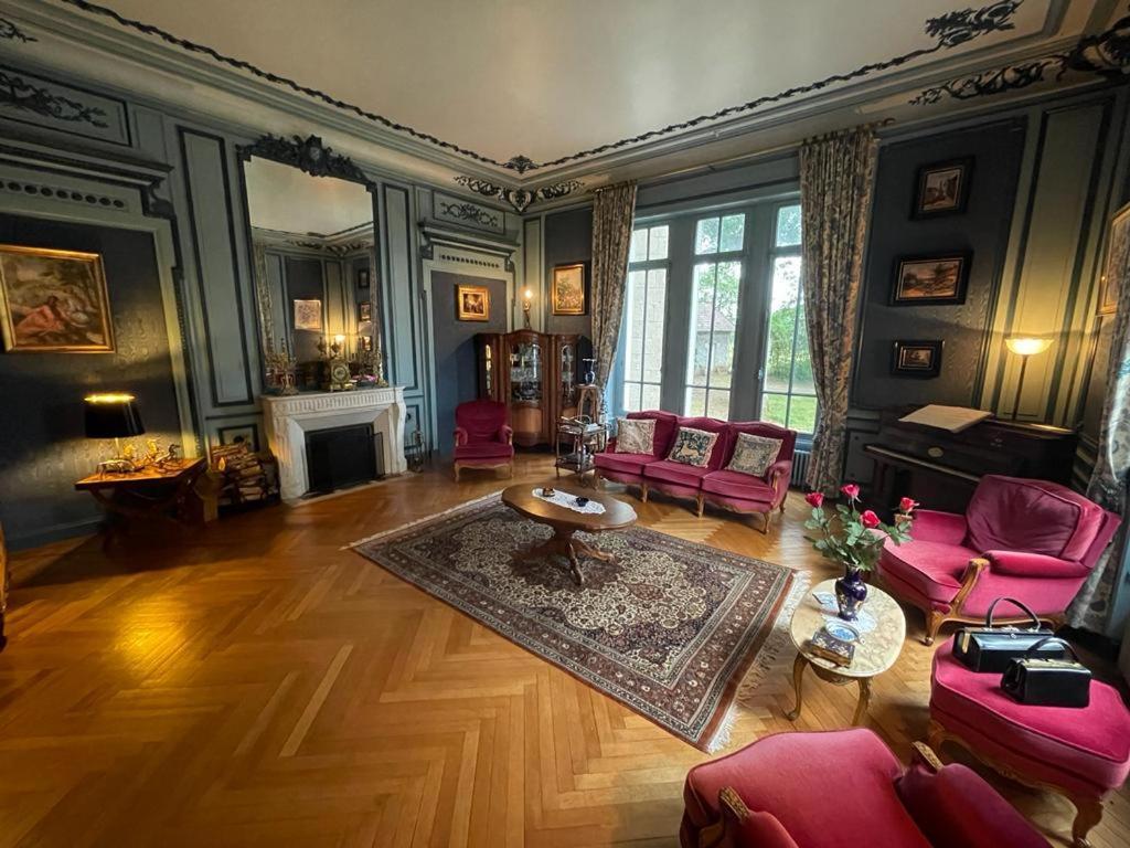 Chateau Maleplane Bed and Breakfast Saint-Léonard-de-Noblat Εξωτερικό φωτογραφία