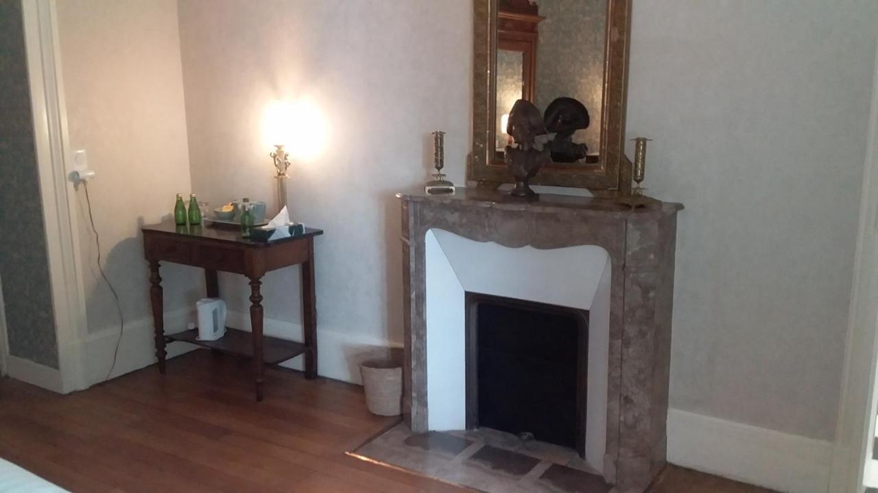 Chateau Maleplane Bed and Breakfast Saint-Léonard-de-Noblat Εξωτερικό φωτογραφία