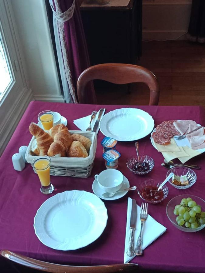 Chateau Maleplane Bed and Breakfast Saint-Léonard-de-Noblat Εξωτερικό φωτογραφία